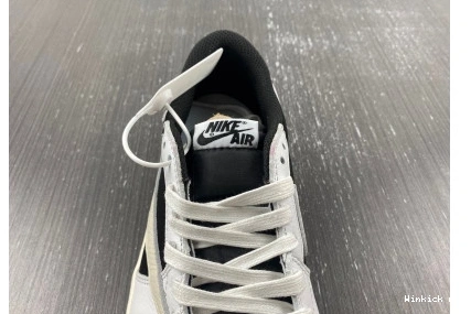 1 TRAVIS LOW AIR SCOTT JORDAN OG BLACK X WHITE 0807